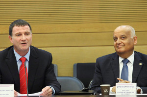 Justice Salim Joubran (R), an Arab-Israeli judge in the Supreme Court, was appointed new head of the Israeli electoral committee, seen with Knesset Speaker Yuli Edelstein. (Photo: Isaac Harari/FLASH90) 