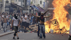 Anti-Semitic riot in Paris in July 2014.  (nocompulsion.com)