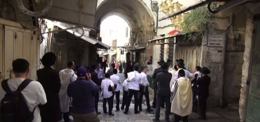 Muslims Instigate Confrontation with Jews in Old City Jerusalem