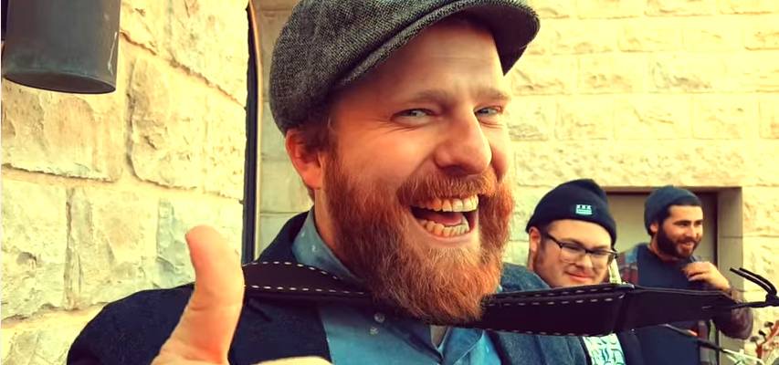 Alex Clare at the Western Wall